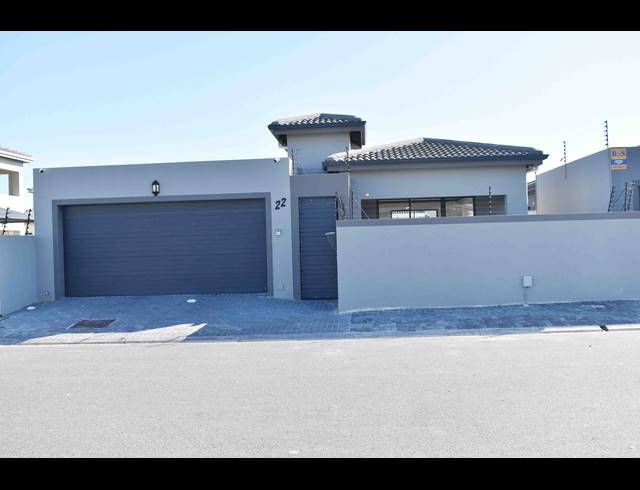 3 BEDROOM FREEHOLD TO LET IN PARKLANDS NORTH